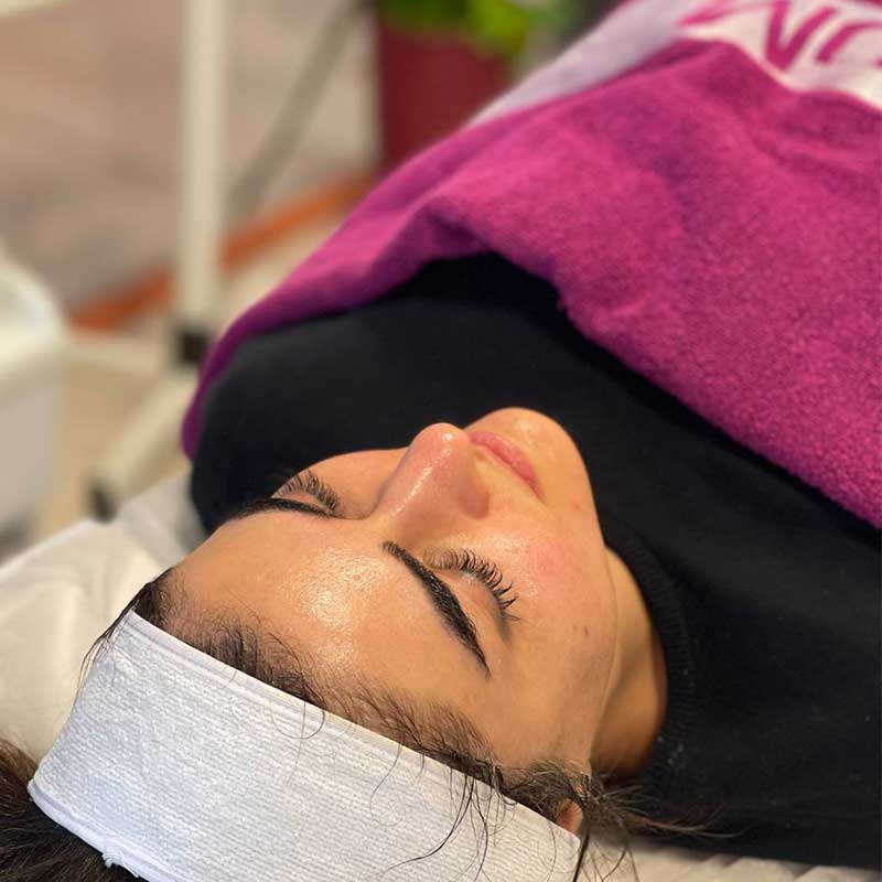 فشیال تخصصی پوست بانوان و آقایان